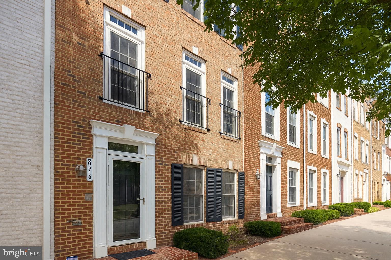 CAMDEN CROSSING - Residential