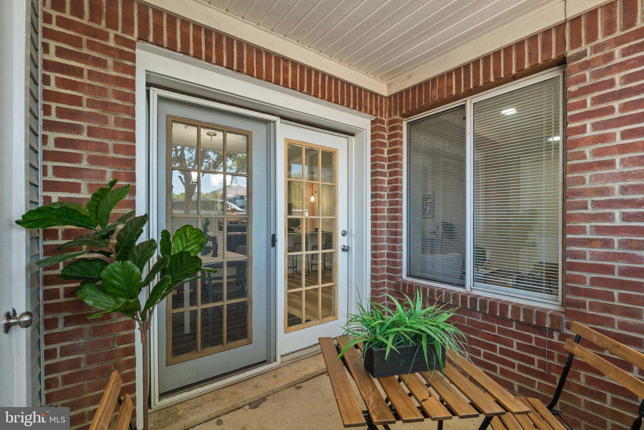 OLD FARM STATION - Residential