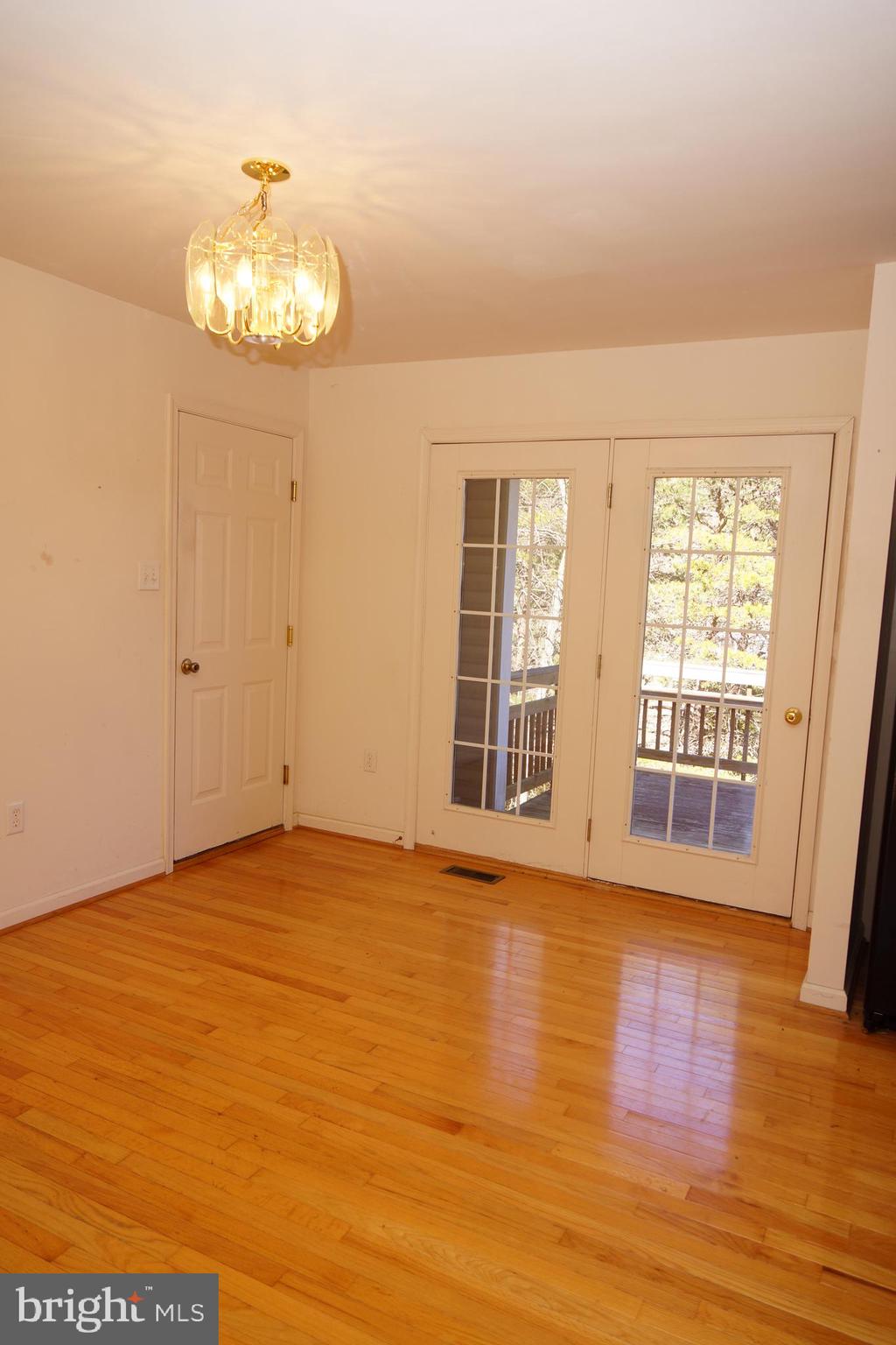 MOUNTAIN VIEW ESTATES - Residential