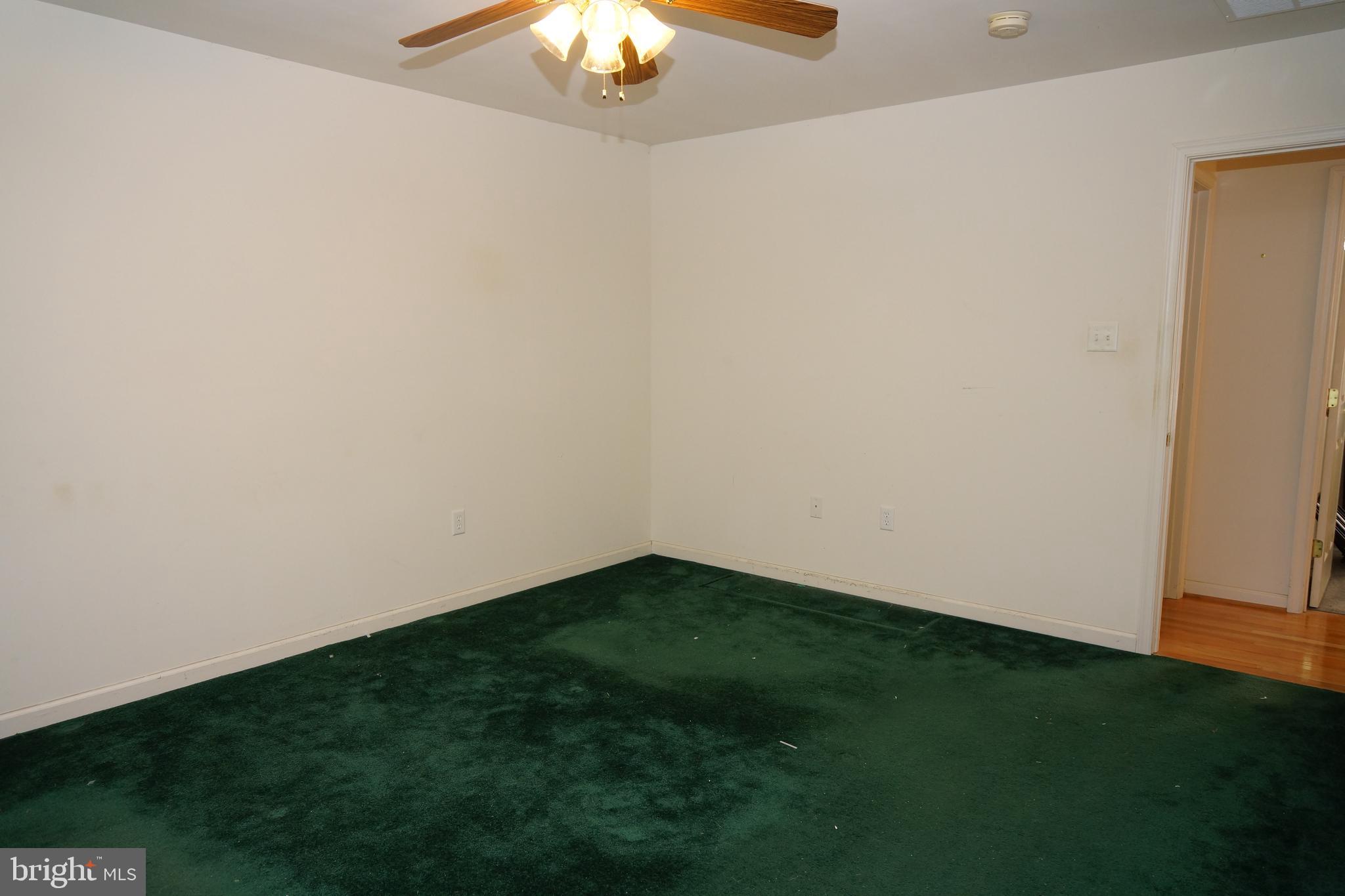 MOUNTAIN VIEW ESTATES - Residential