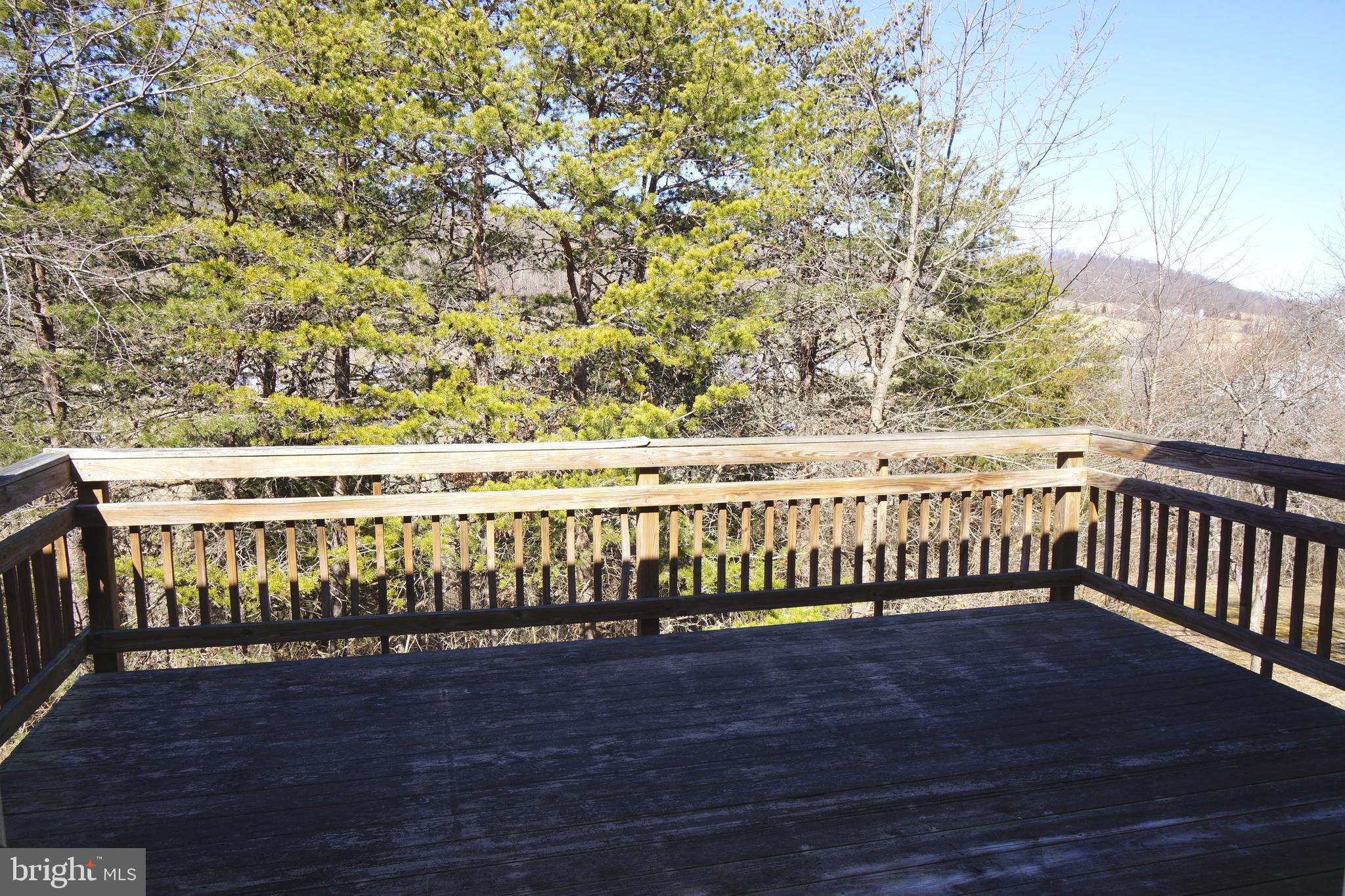 MOUNTAIN VIEW ESTATES - Residential