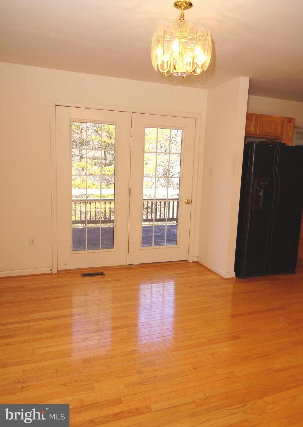 MOUNTAIN VIEW ESTATES - Residential