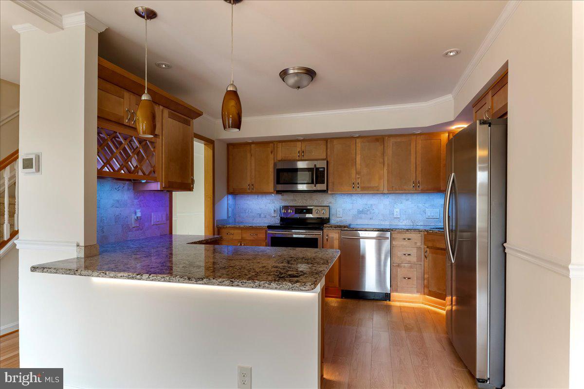 VALLEYBROOK - Residential