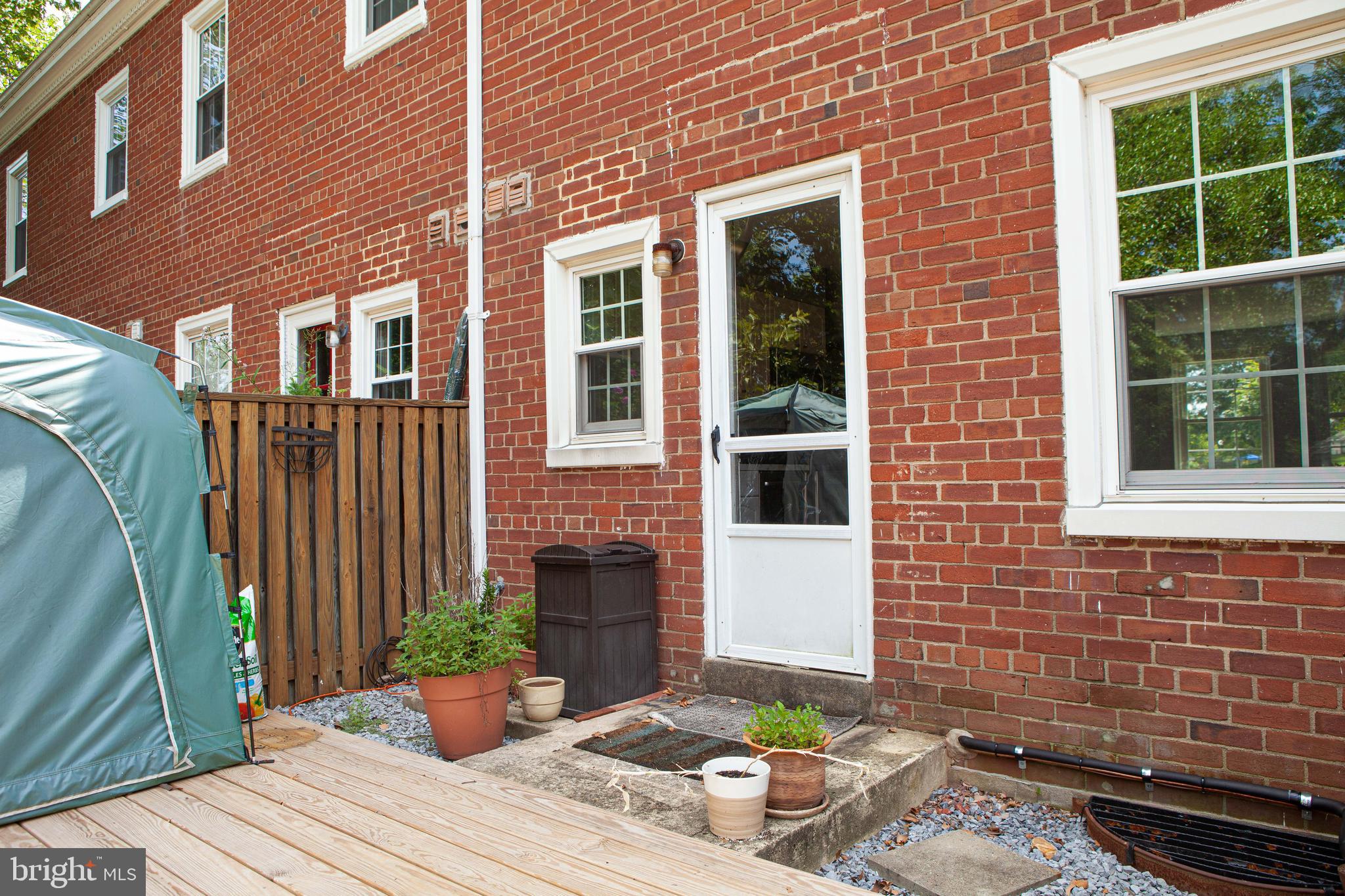 FAIRLINGTON - Residential Lease