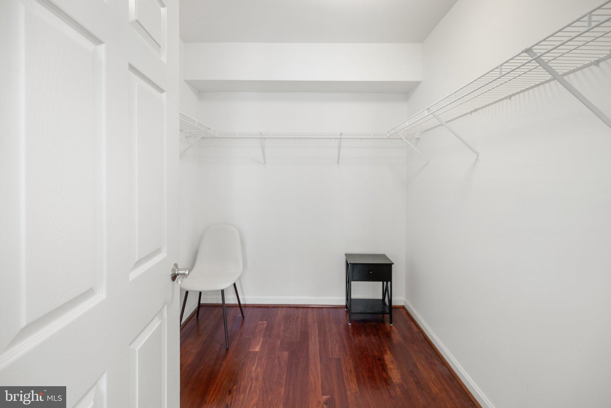 GALLERY AT WHITE FLINT - Residential Lease