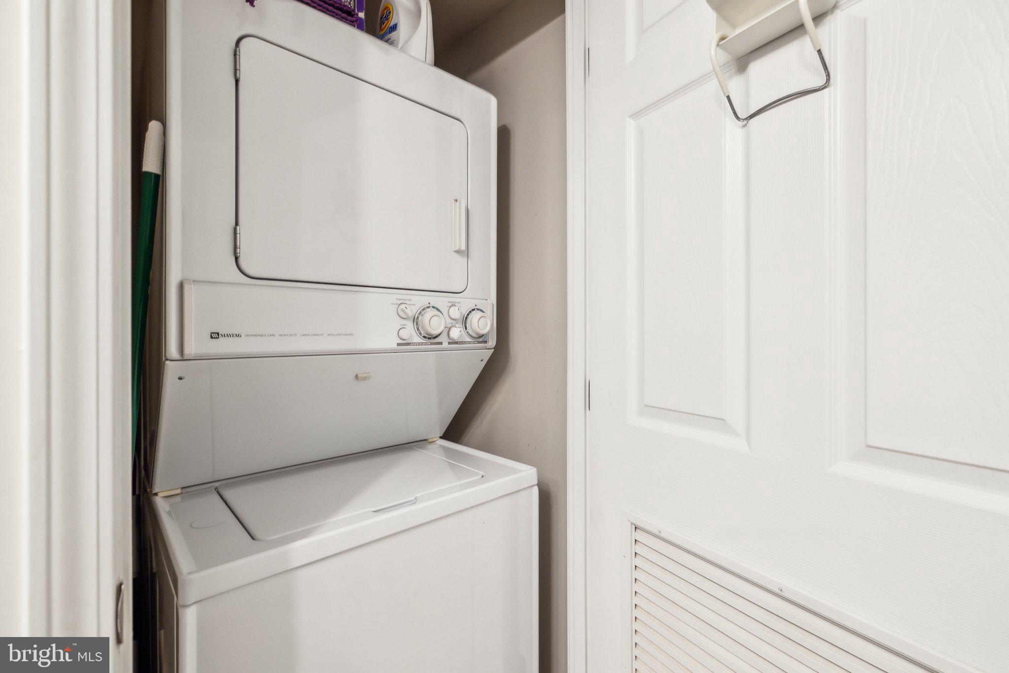 GALLERY AT WHITE FLINT - Residential Lease