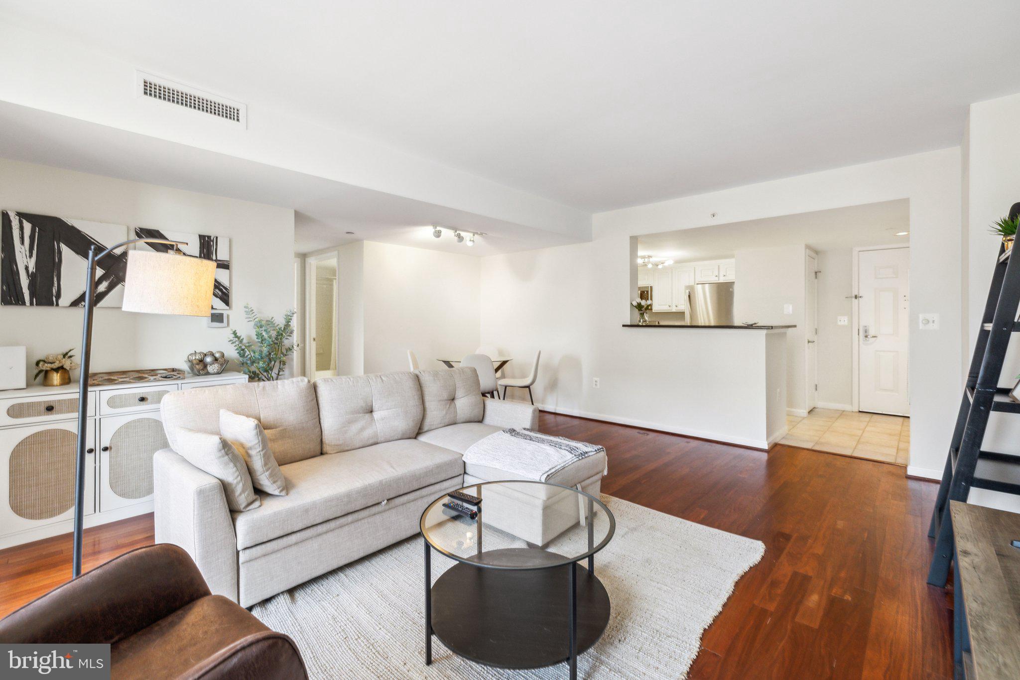 GALLERY AT WHITE FLINT - Residential Lease