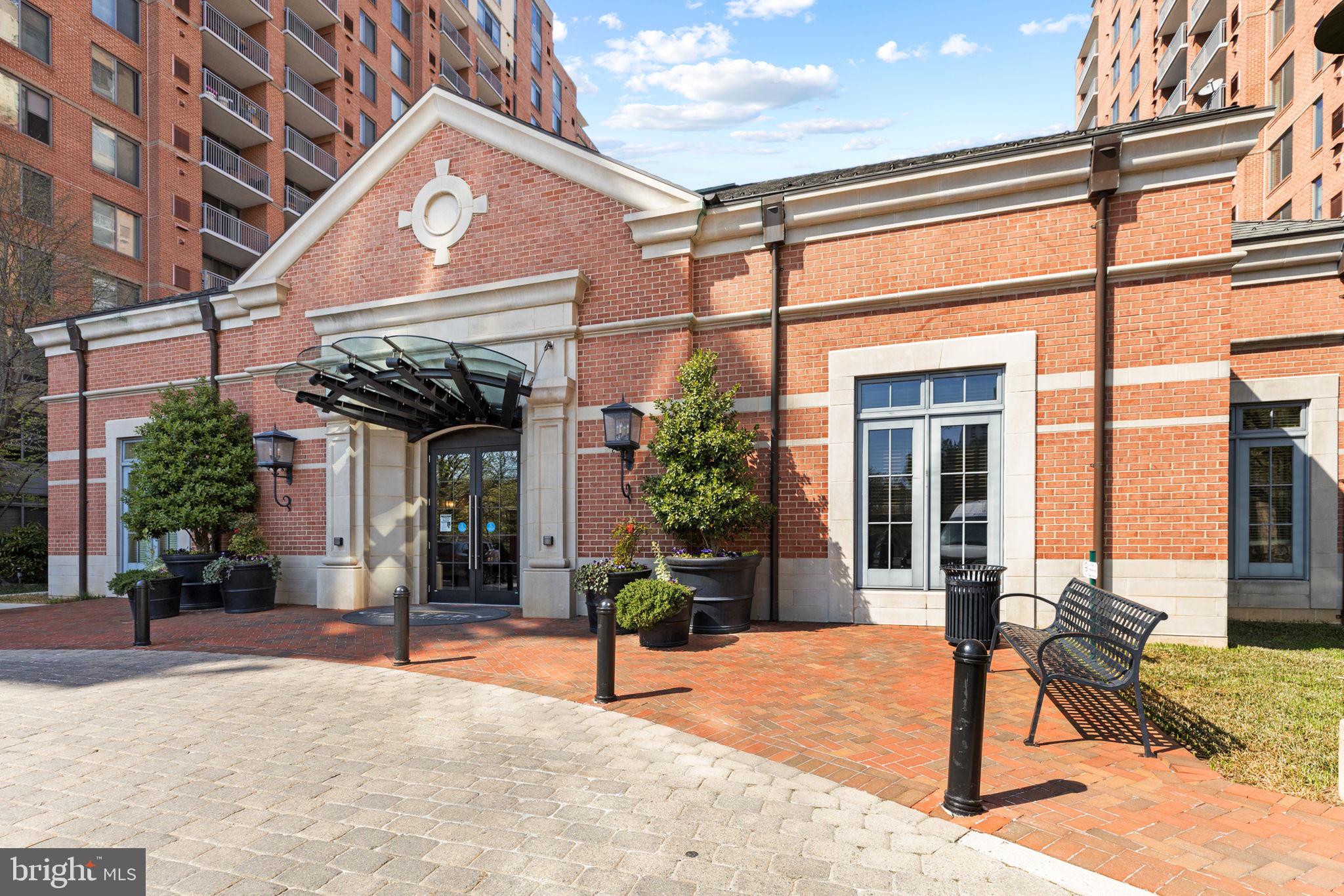 GALLERY AT WHITE FLINT - Residential Lease