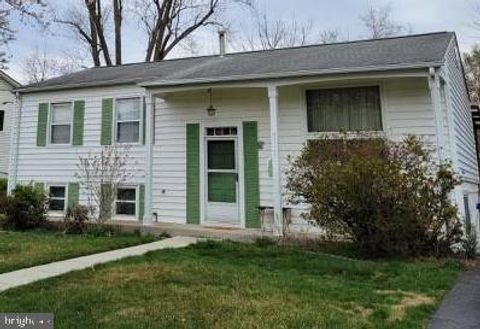 Photo of 4717 Mercury Drive, ROCKVILLE, MD 20853 (MLS # MDMC2200844)