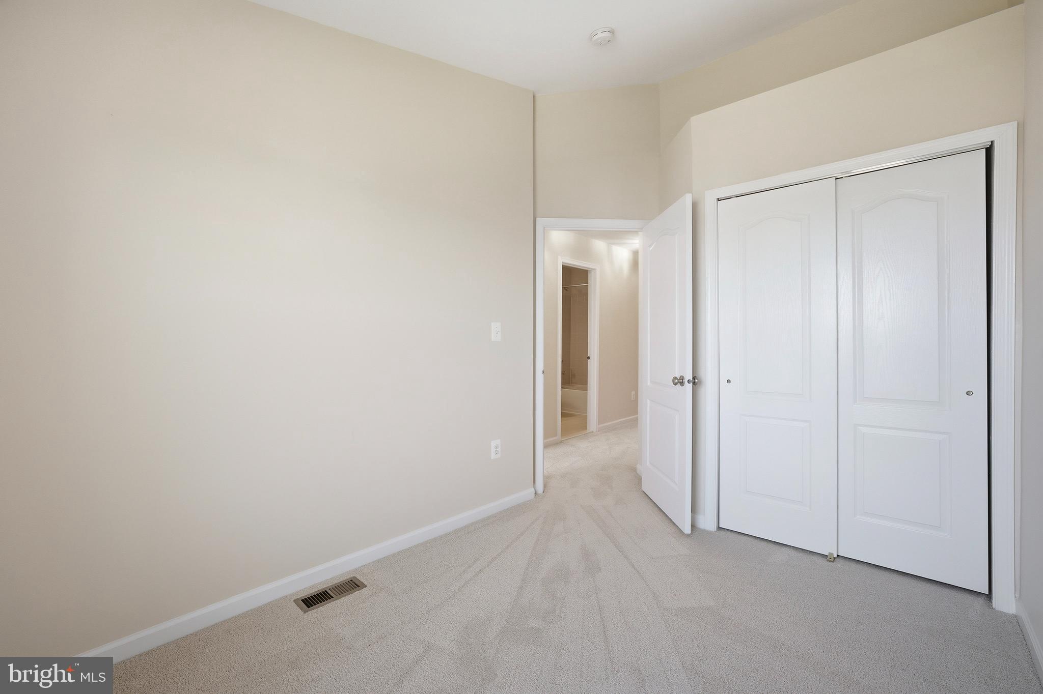 LOUDOUN VALLEY ESTATES 2 - Residential