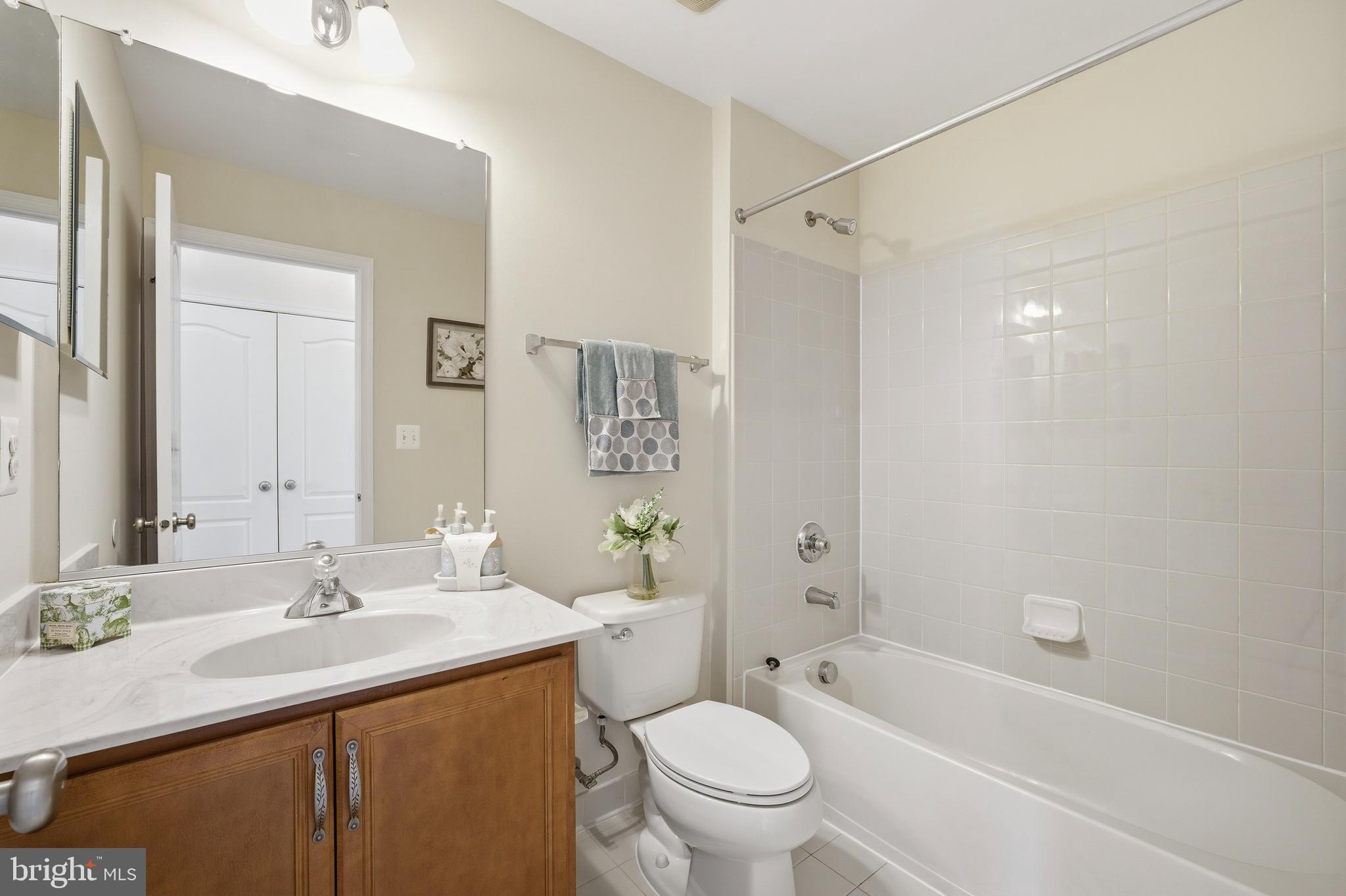 LOUDOUN VALLEY ESTATES 2 - Residential