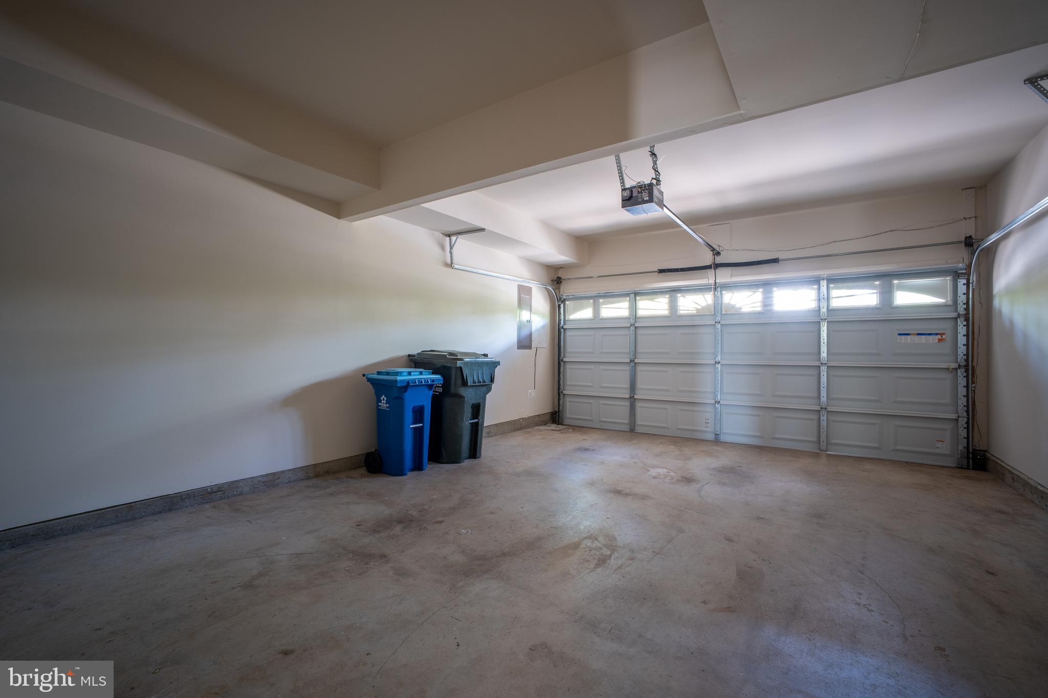 LOUDOUN VALLEY ESTATES 2 - Residential