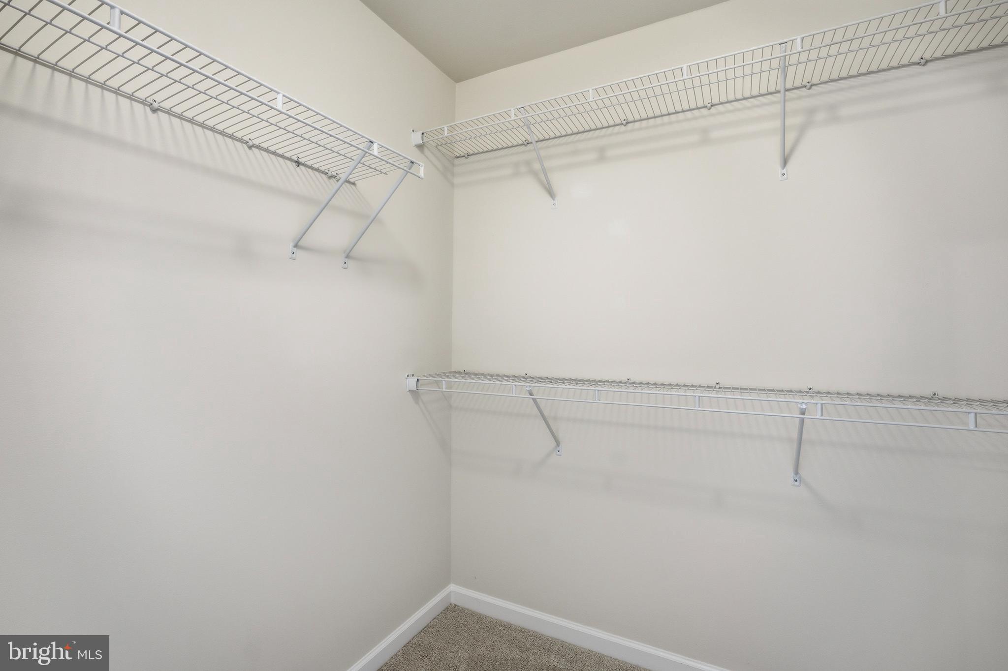 LOUDOUN VALLEY ESTATES 2 - Residential