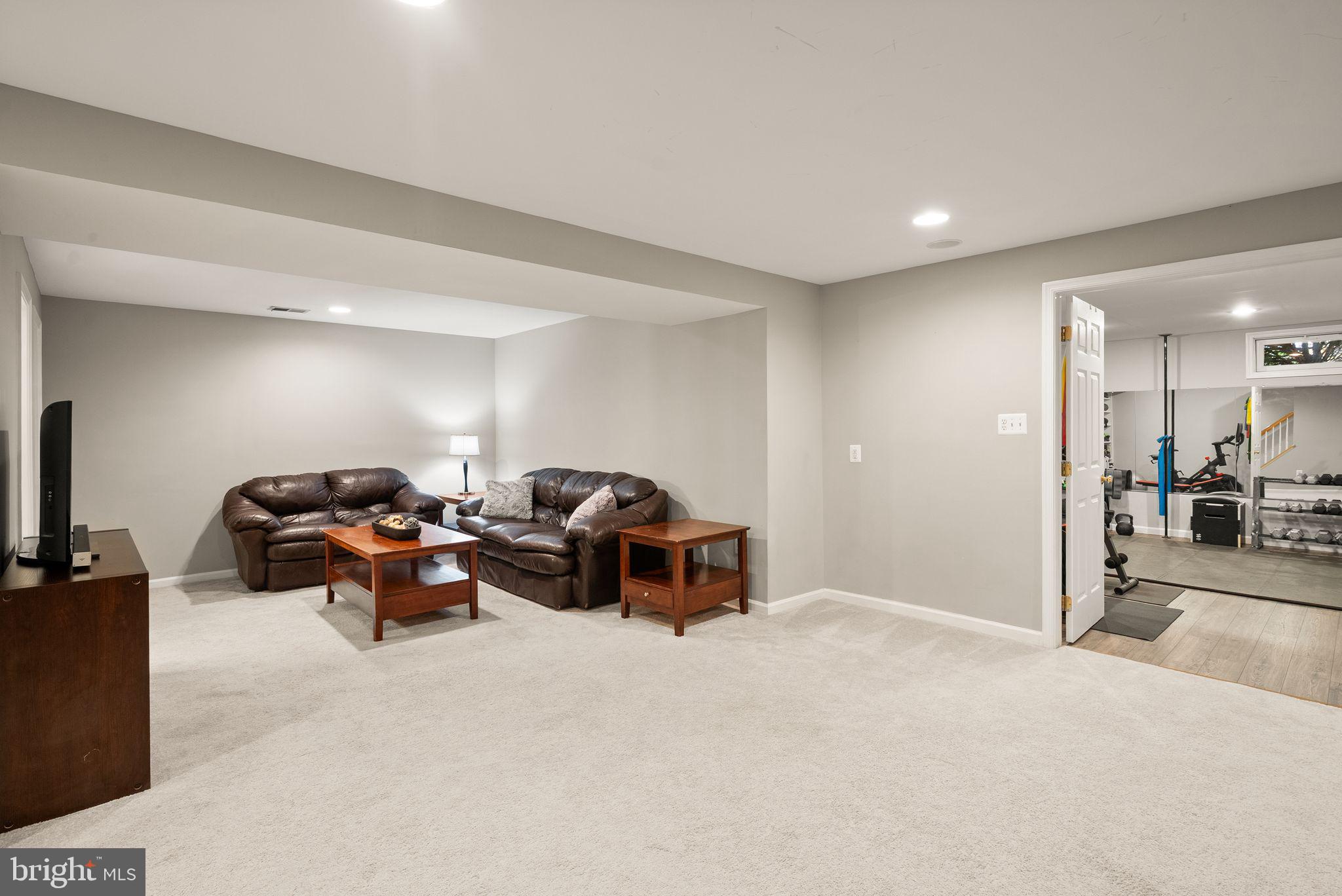 VICTORY LAKES - Residential