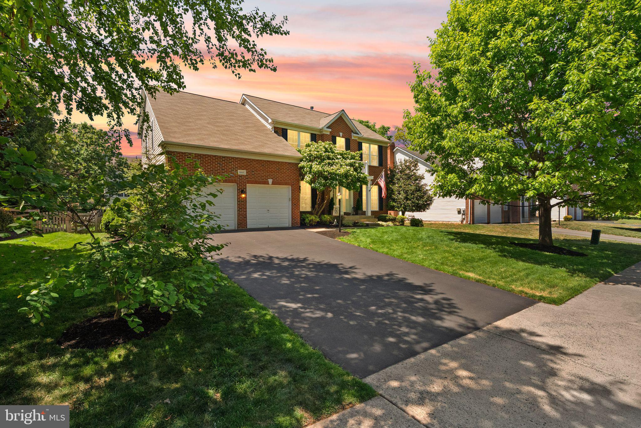 VICTORY LAKES - Residential