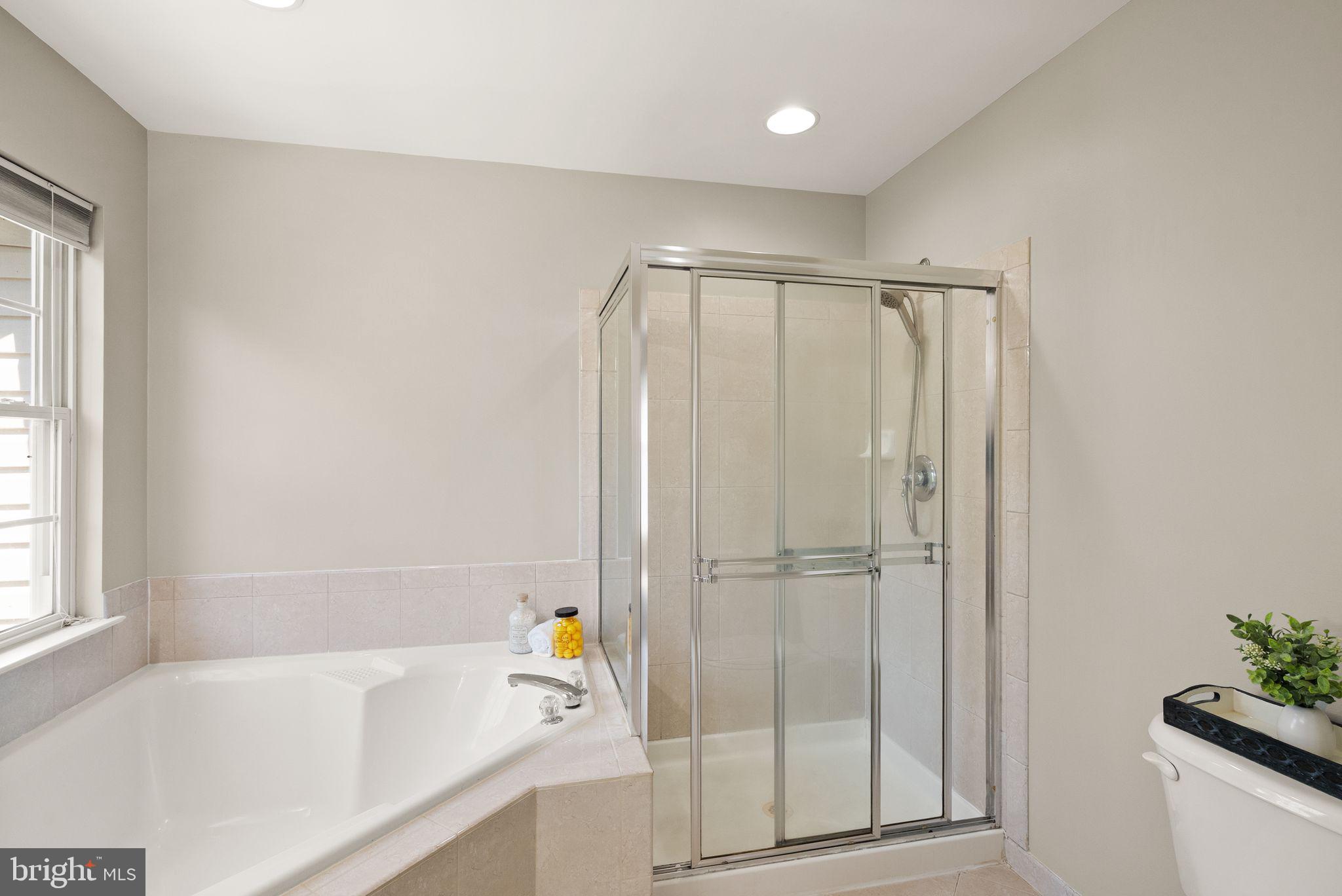 VICTORY LAKES - Residential