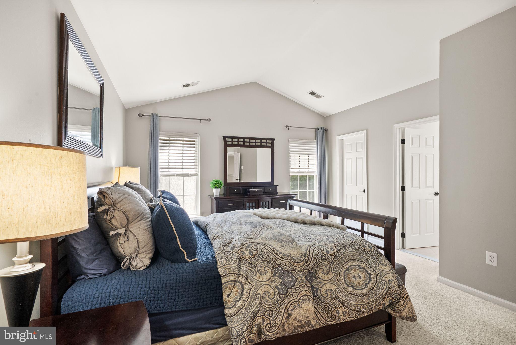 VICTORY LAKES - Residential