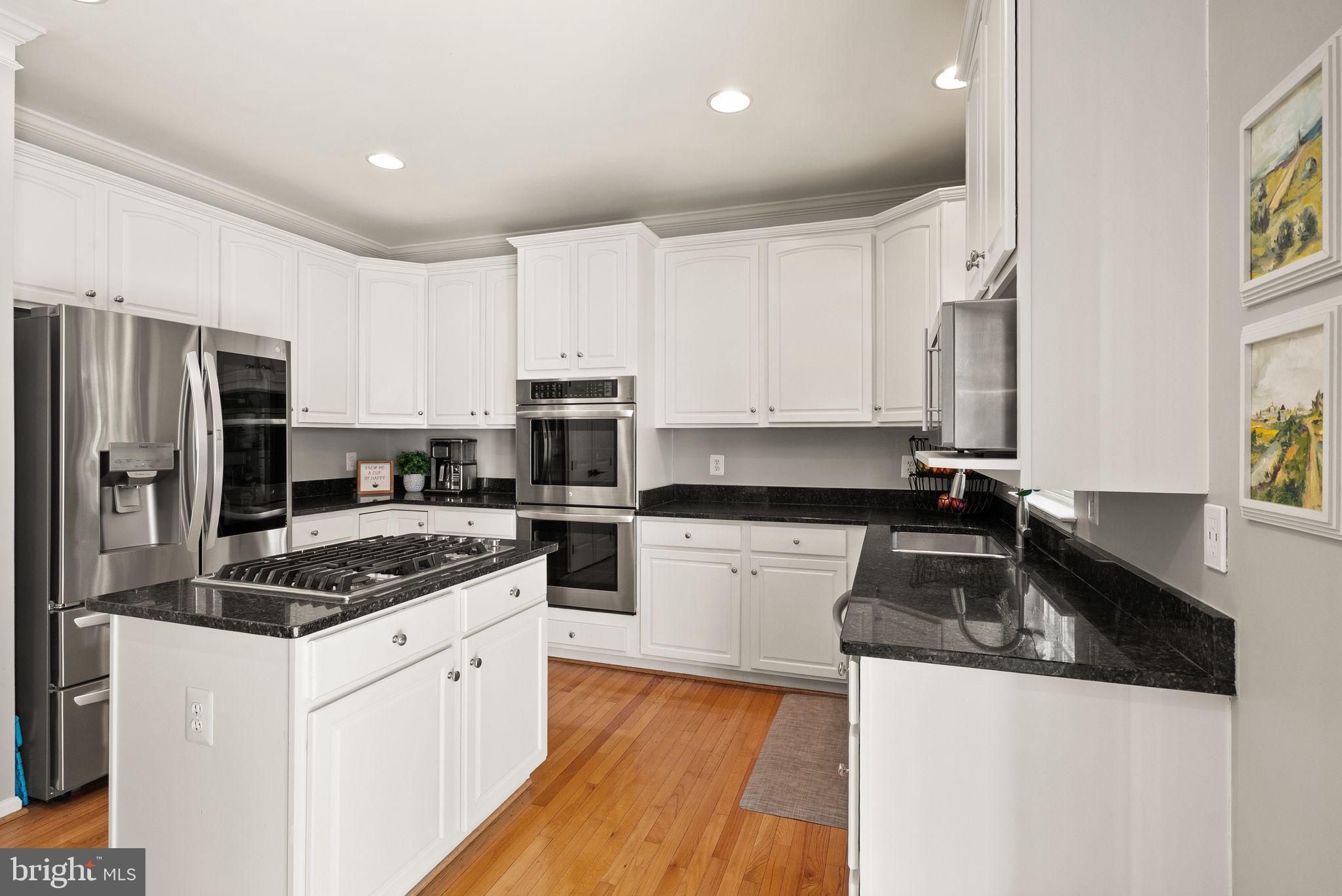 VICTORY LAKES - Residential