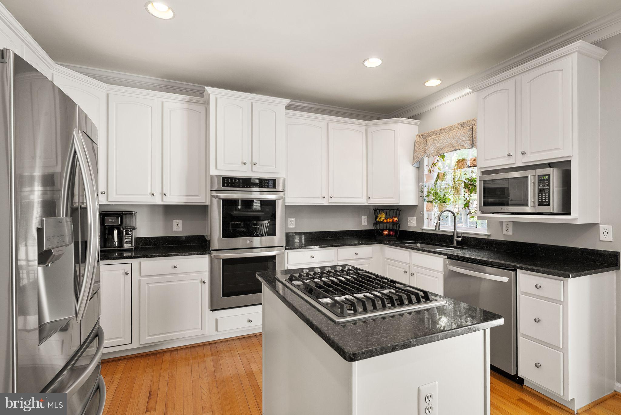 VICTORY LAKES - Residential