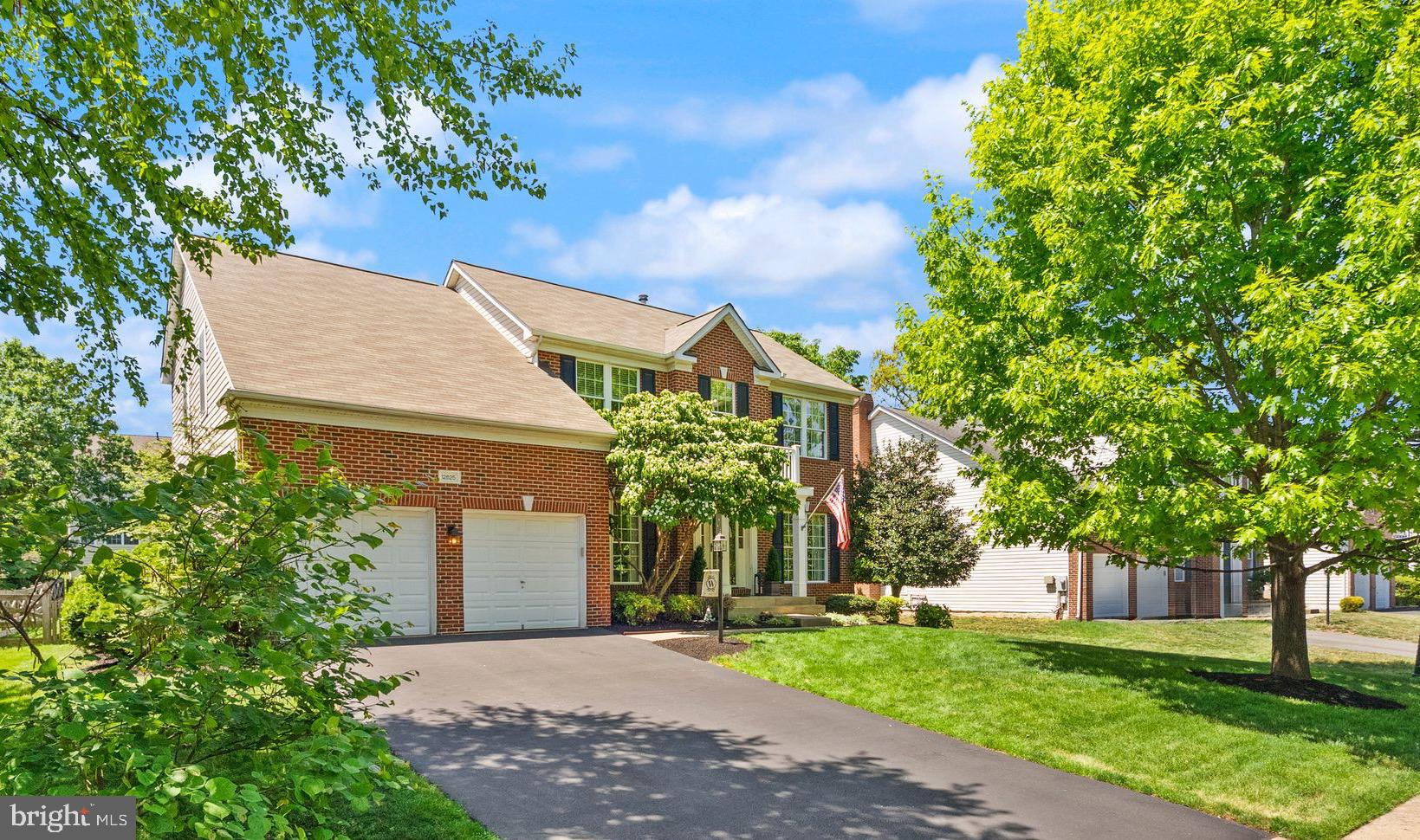 VICTORY LAKES - Residential