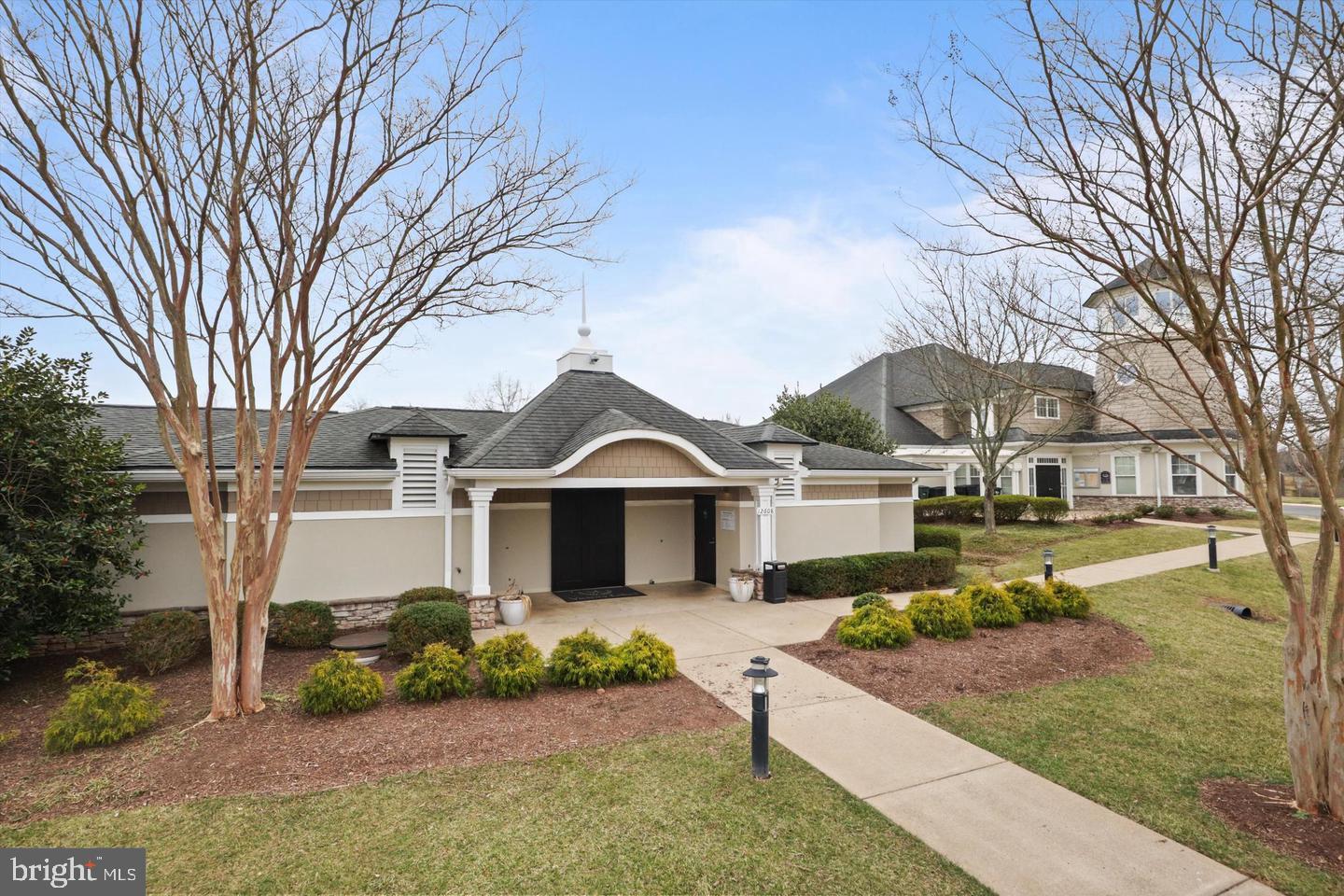 VICTORY LAKES - Residential