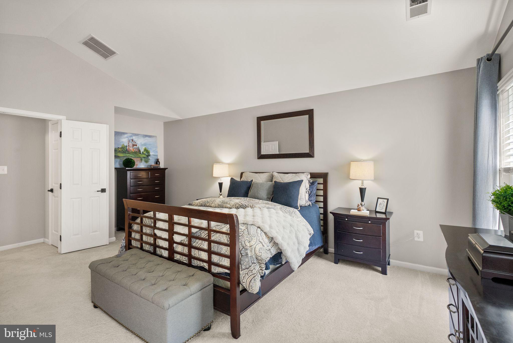 VICTORY LAKES - Residential