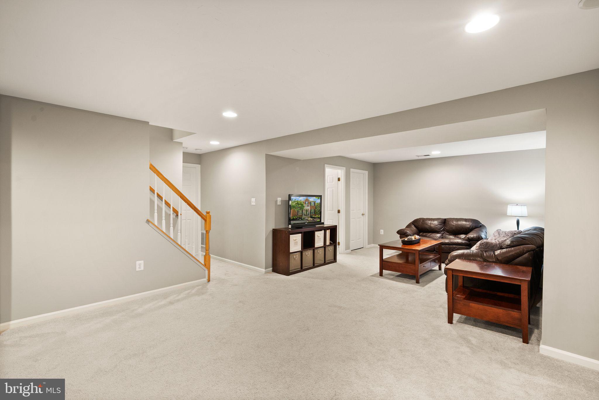 VICTORY LAKES - Residential