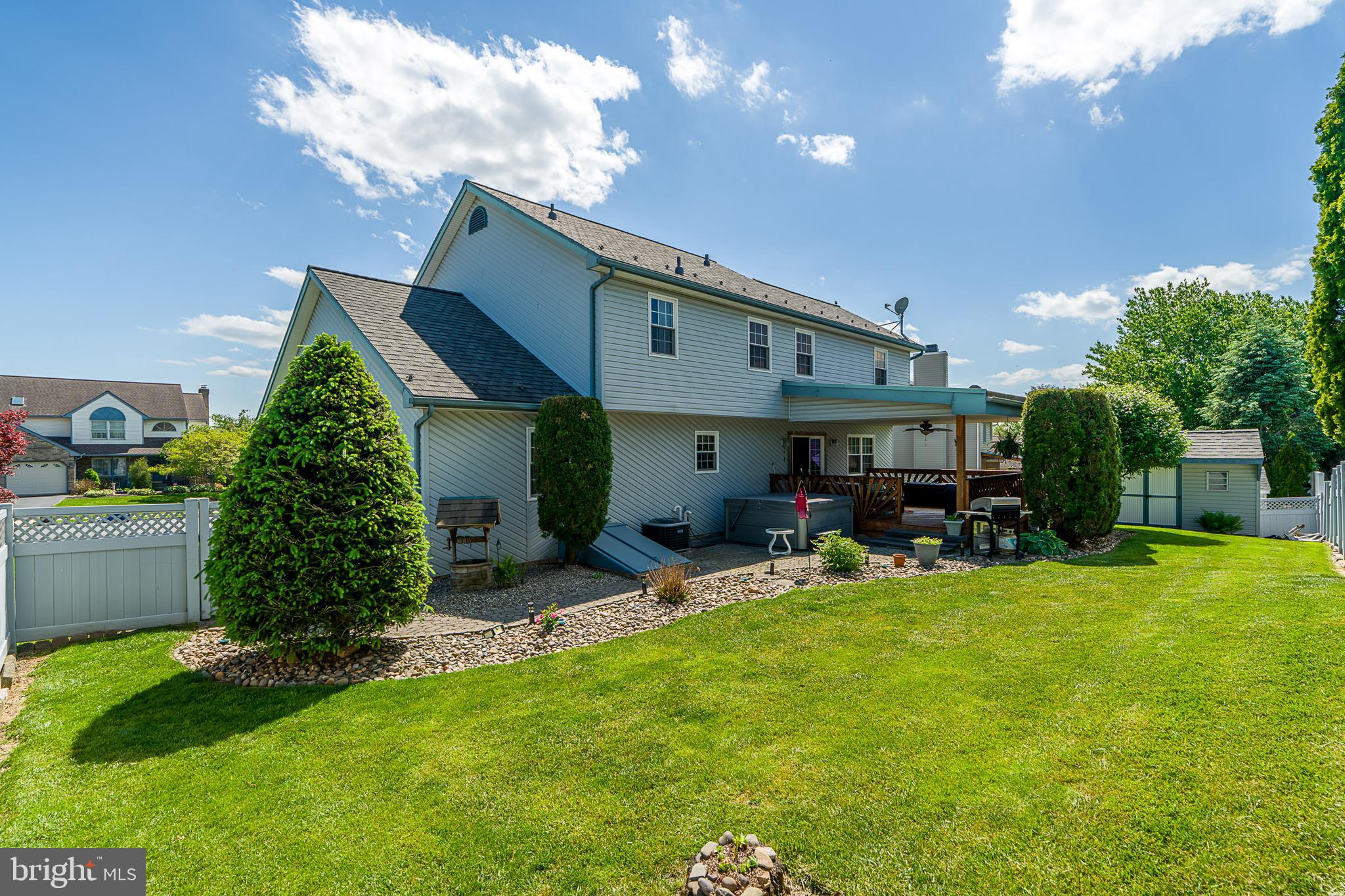 WHITFORD HILL - Residential