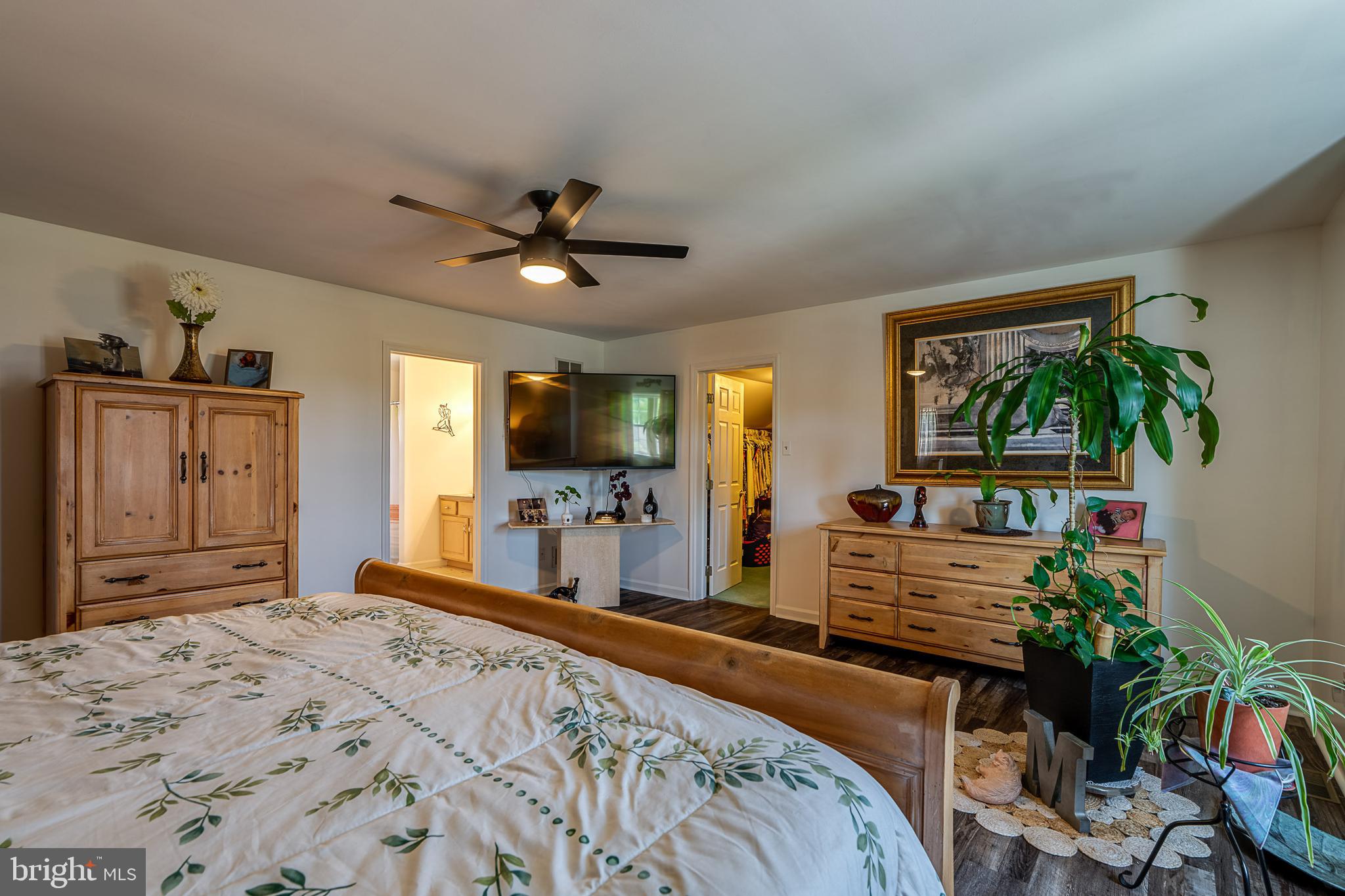 WHITFORD HILL - Residential