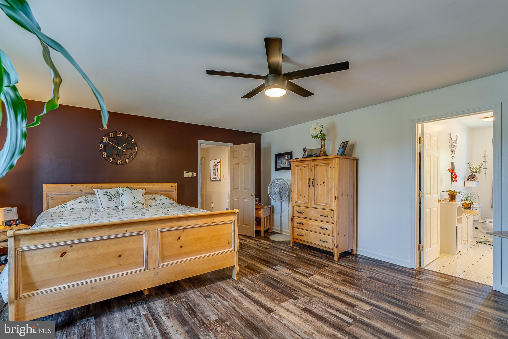 WHITFORD HILL - Residential