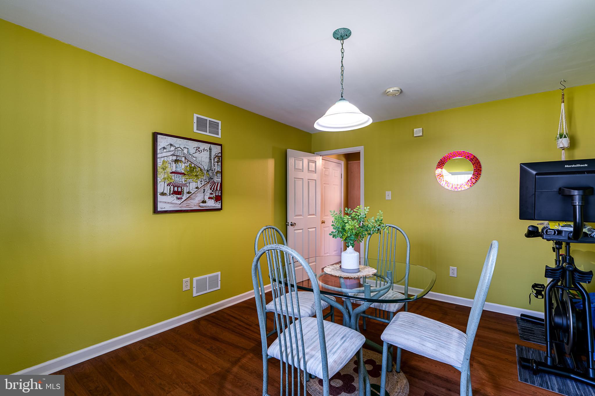 WHITFORD HILL - Residential
