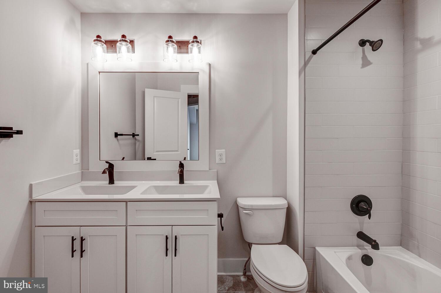 REISTERSTOWN - Residential