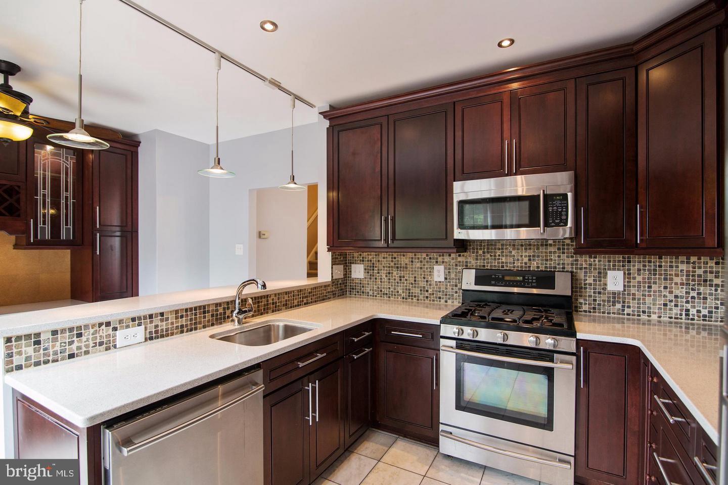 MILESTONE CENTER - Residential Lease