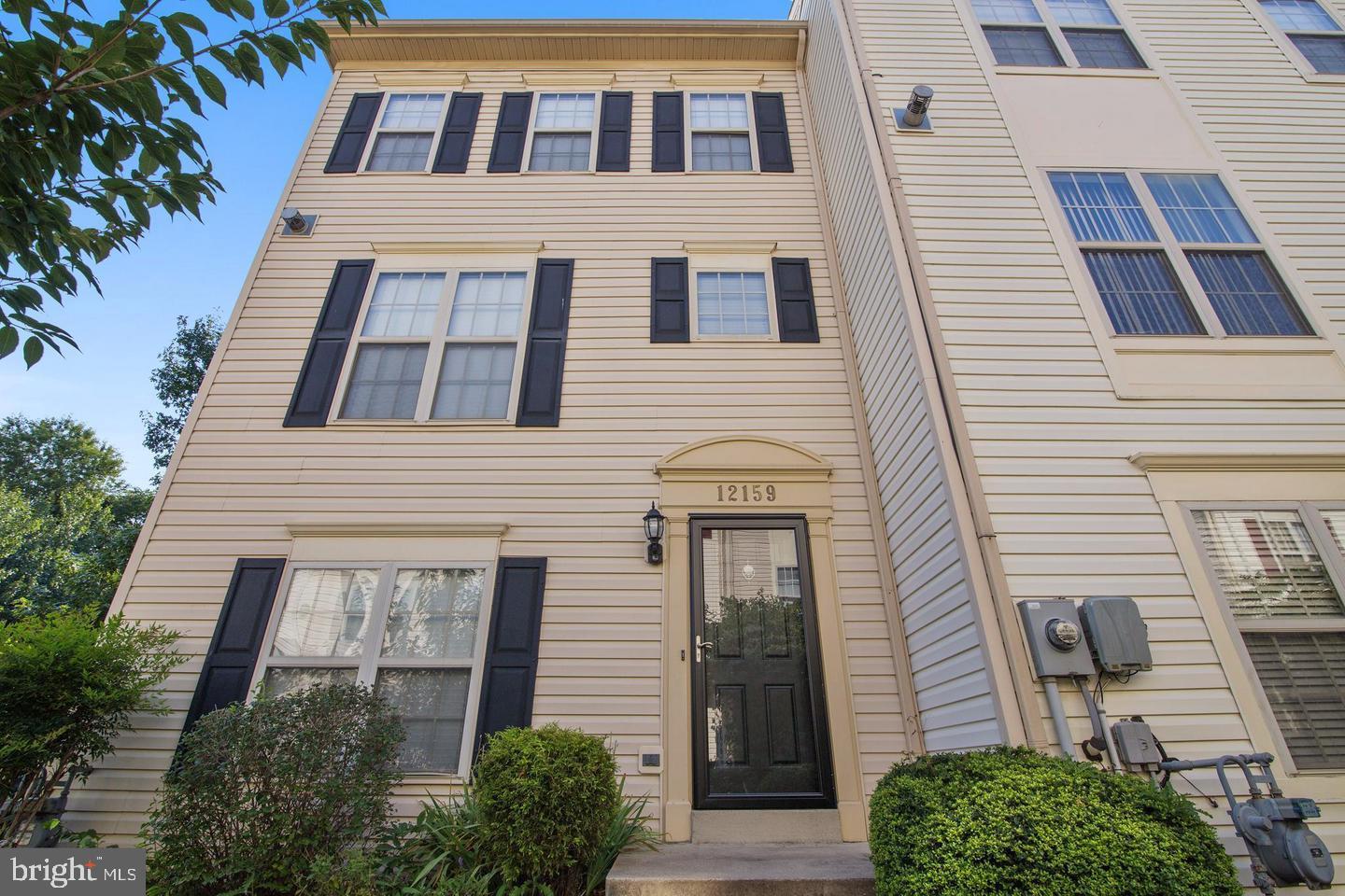 MILESTONE CENTER - Residential Lease