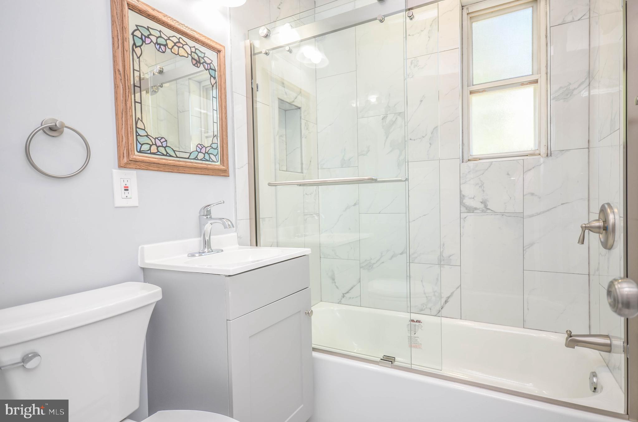 ADELPHI KNOLLS - Residential