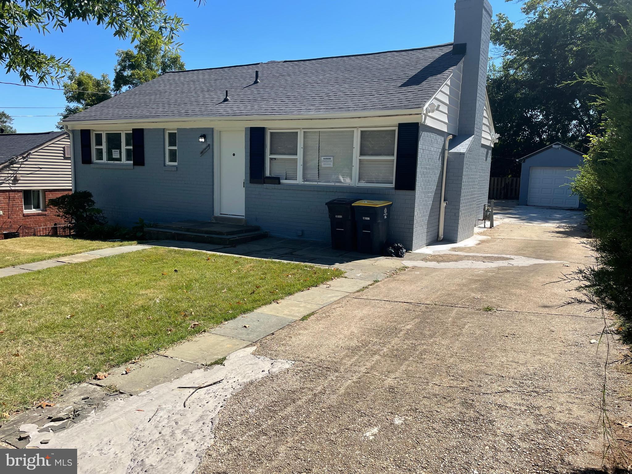 ADELPHI KNOLLS - Residential