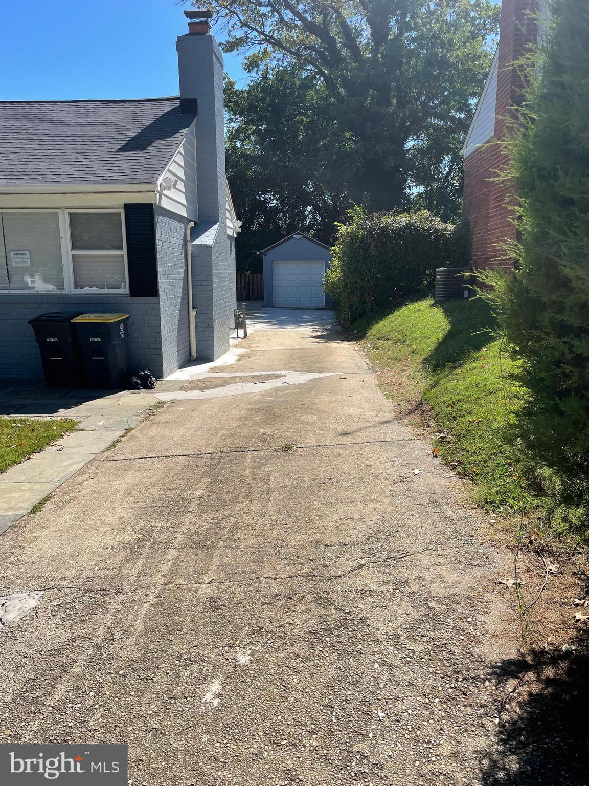 ADELPHI KNOLLS - Residential