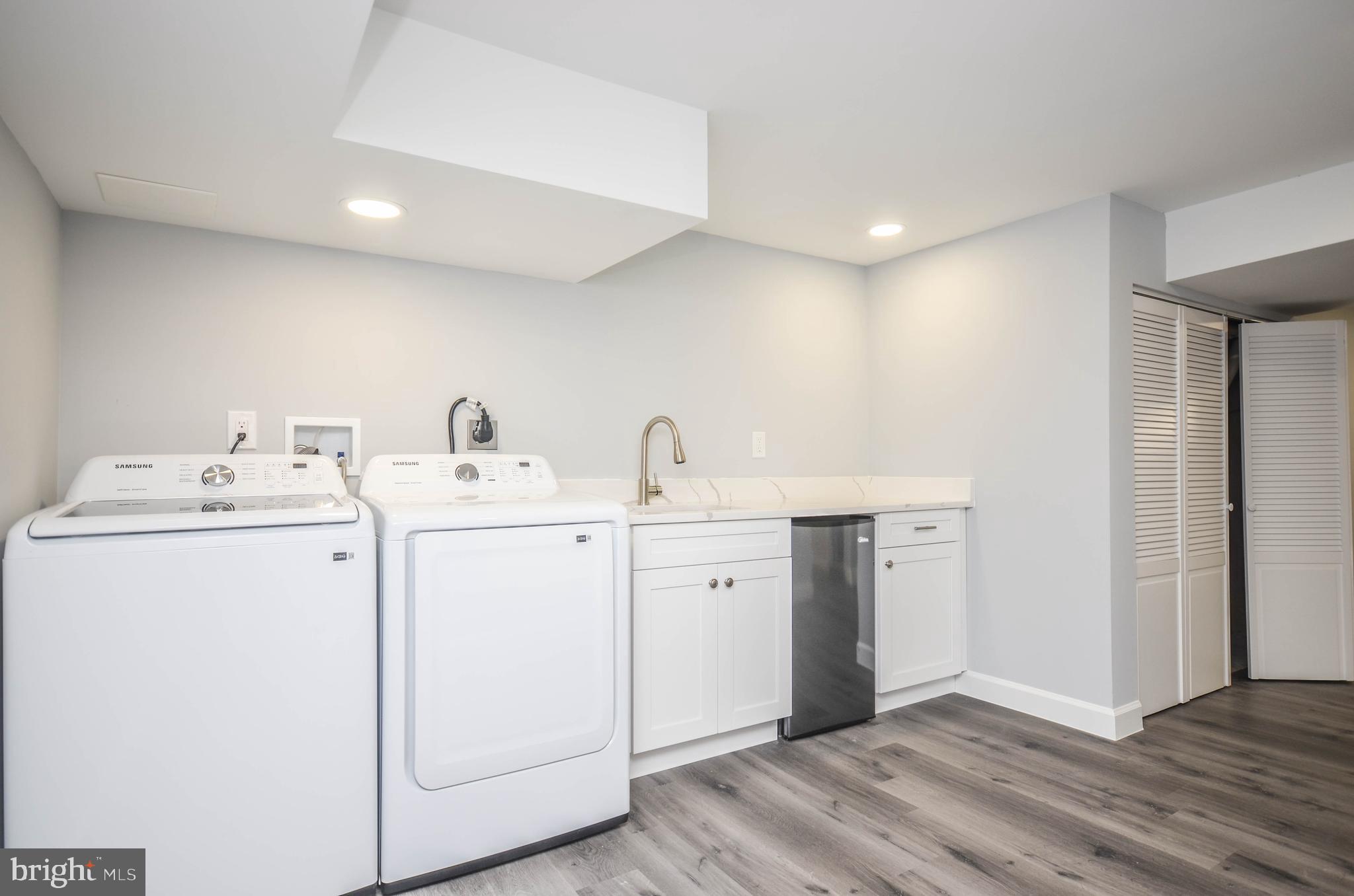 ADELPHI KNOLLS - Residential