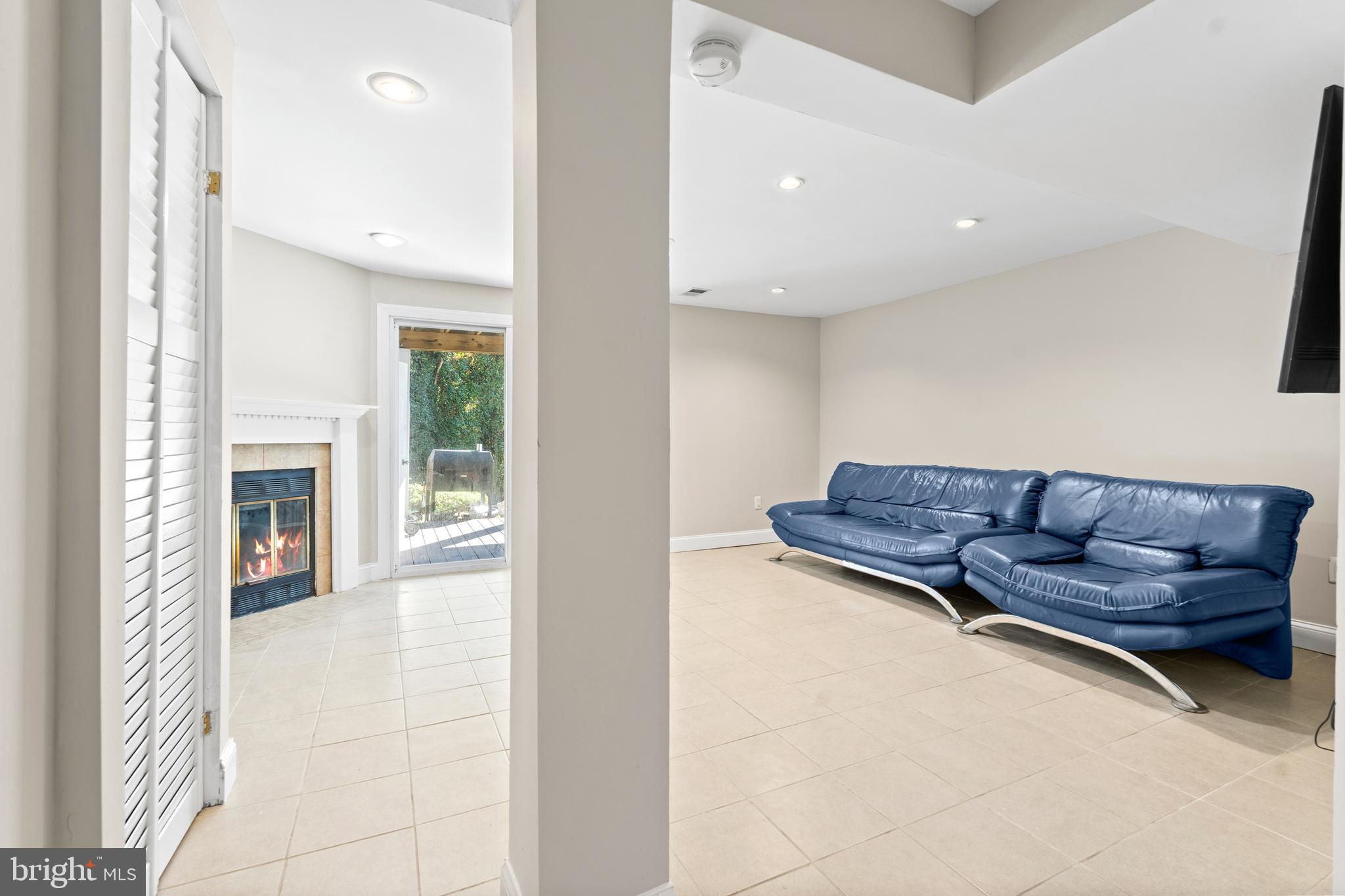 ROCKBURN COMMONS - Residential