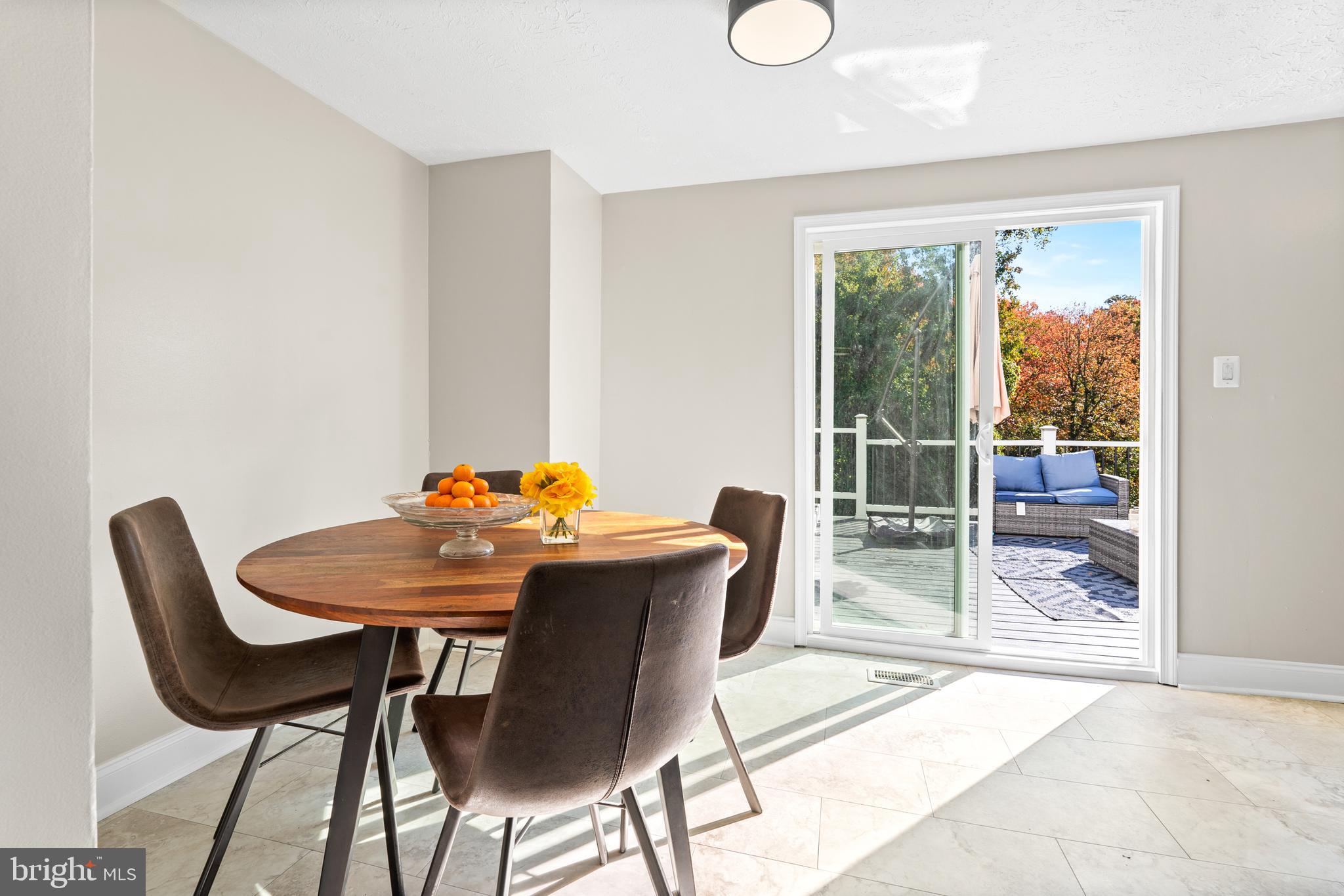 6078 ROCK GLEN DRIVE