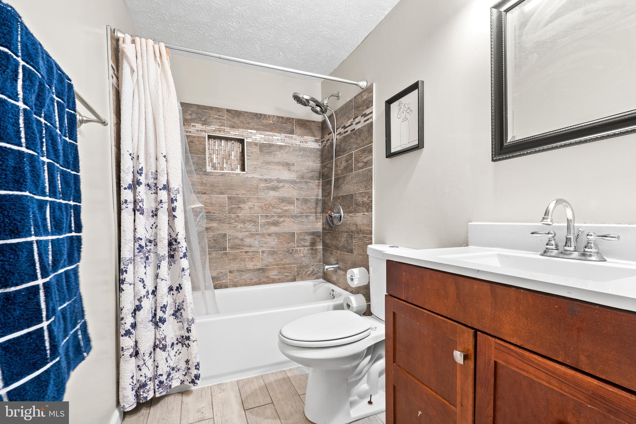 ROCKBURN COMMONS - Residential