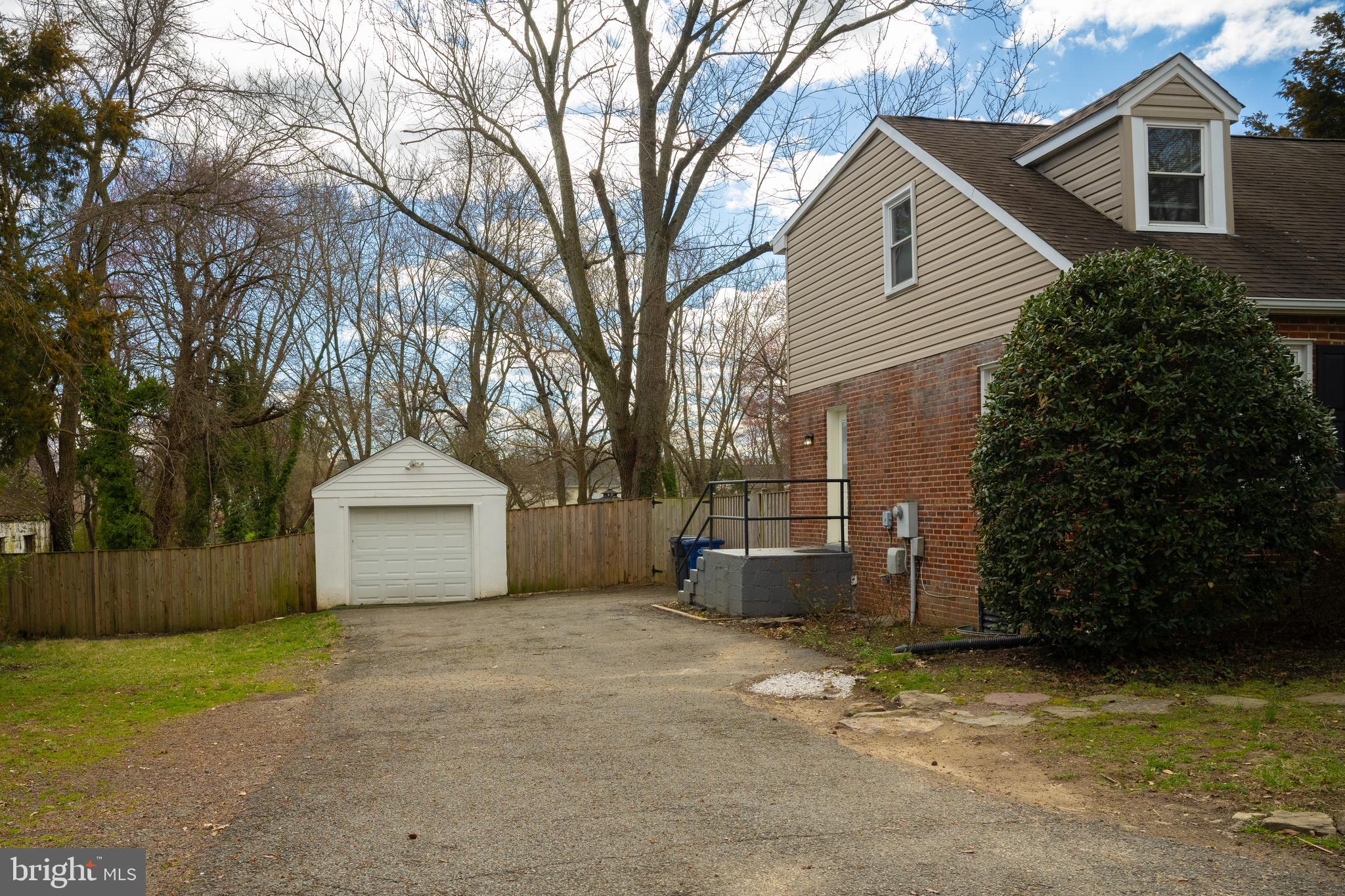 GROVETON HEIGHTS - Residential Lease