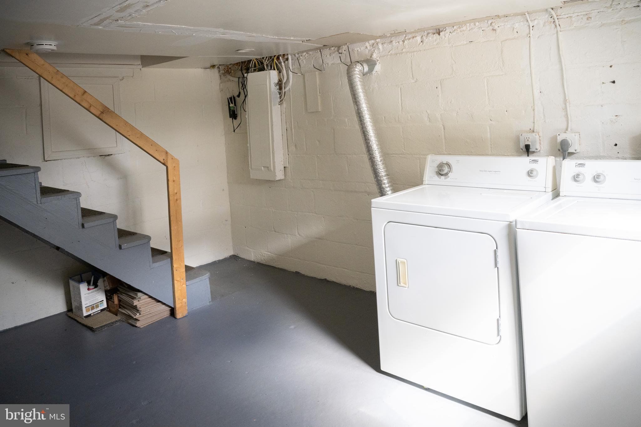 GROVETON HEIGHTS - Residential Lease
