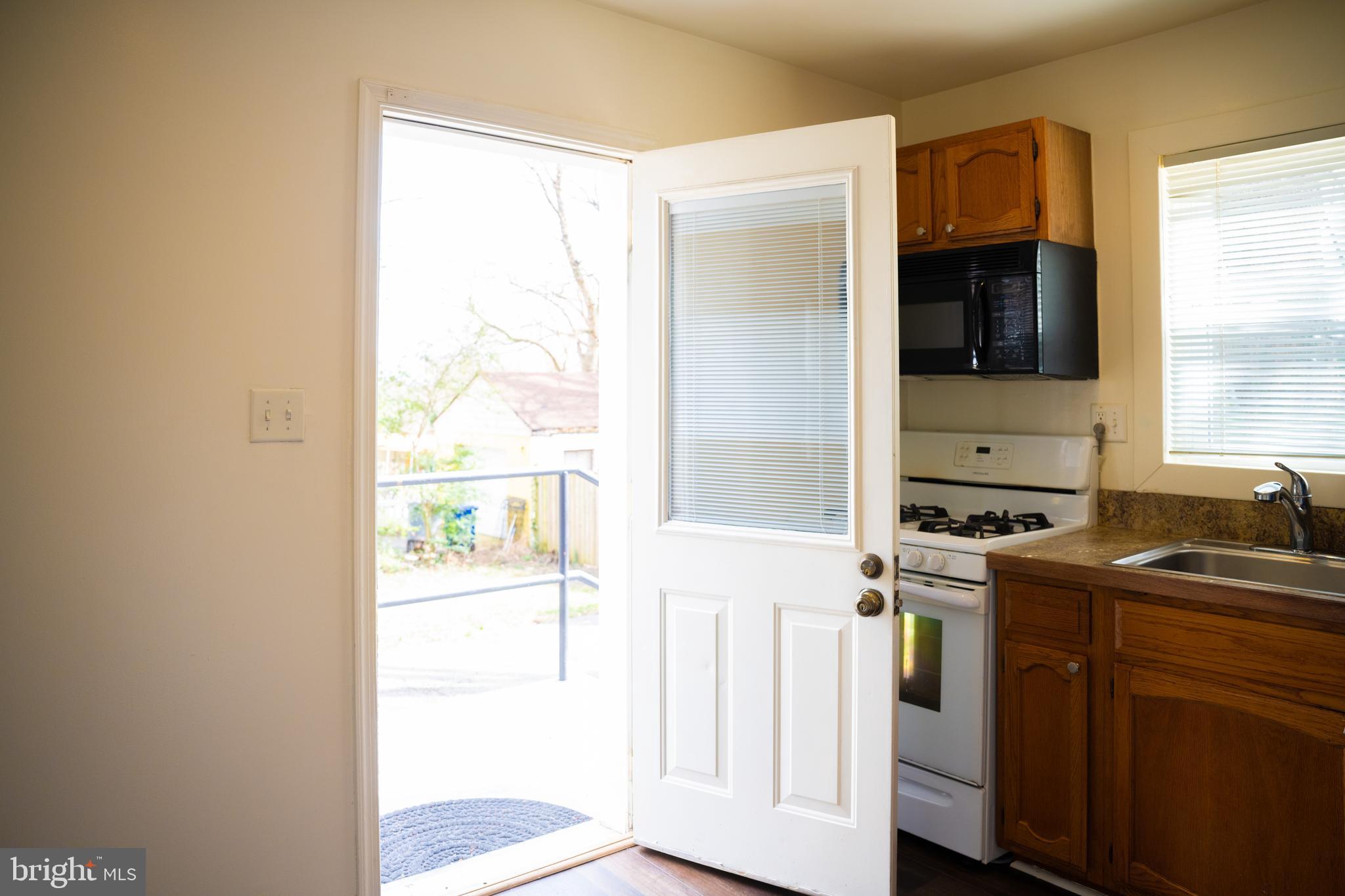 GROVETON HEIGHTS - Residential Lease