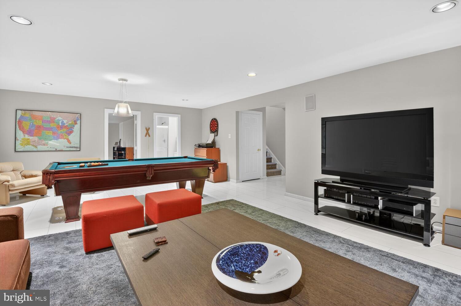 KENTLANDS - Residential