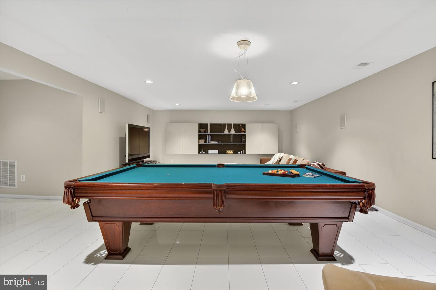 KENTLANDS - Residential