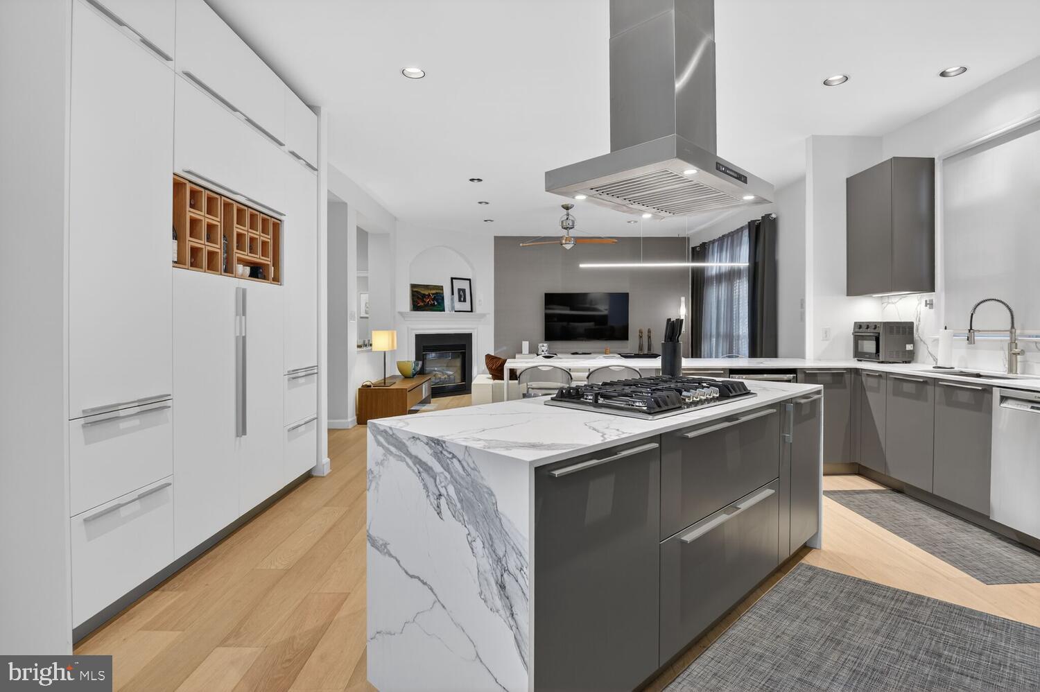 KENTLANDS - Residential