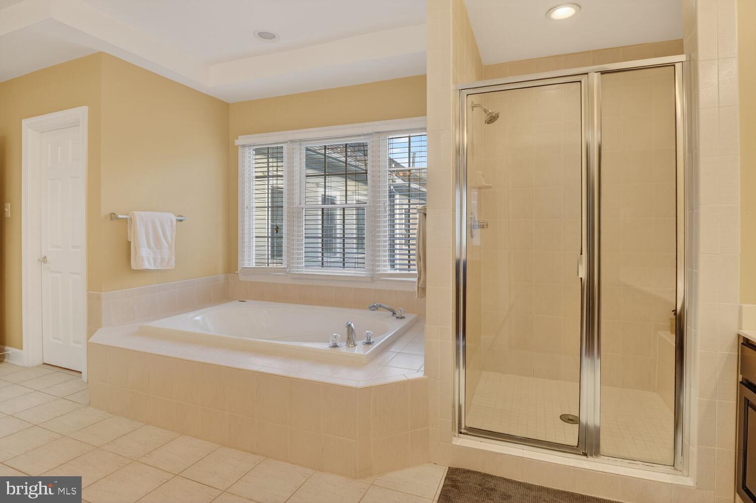 KENTLANDS - Residential