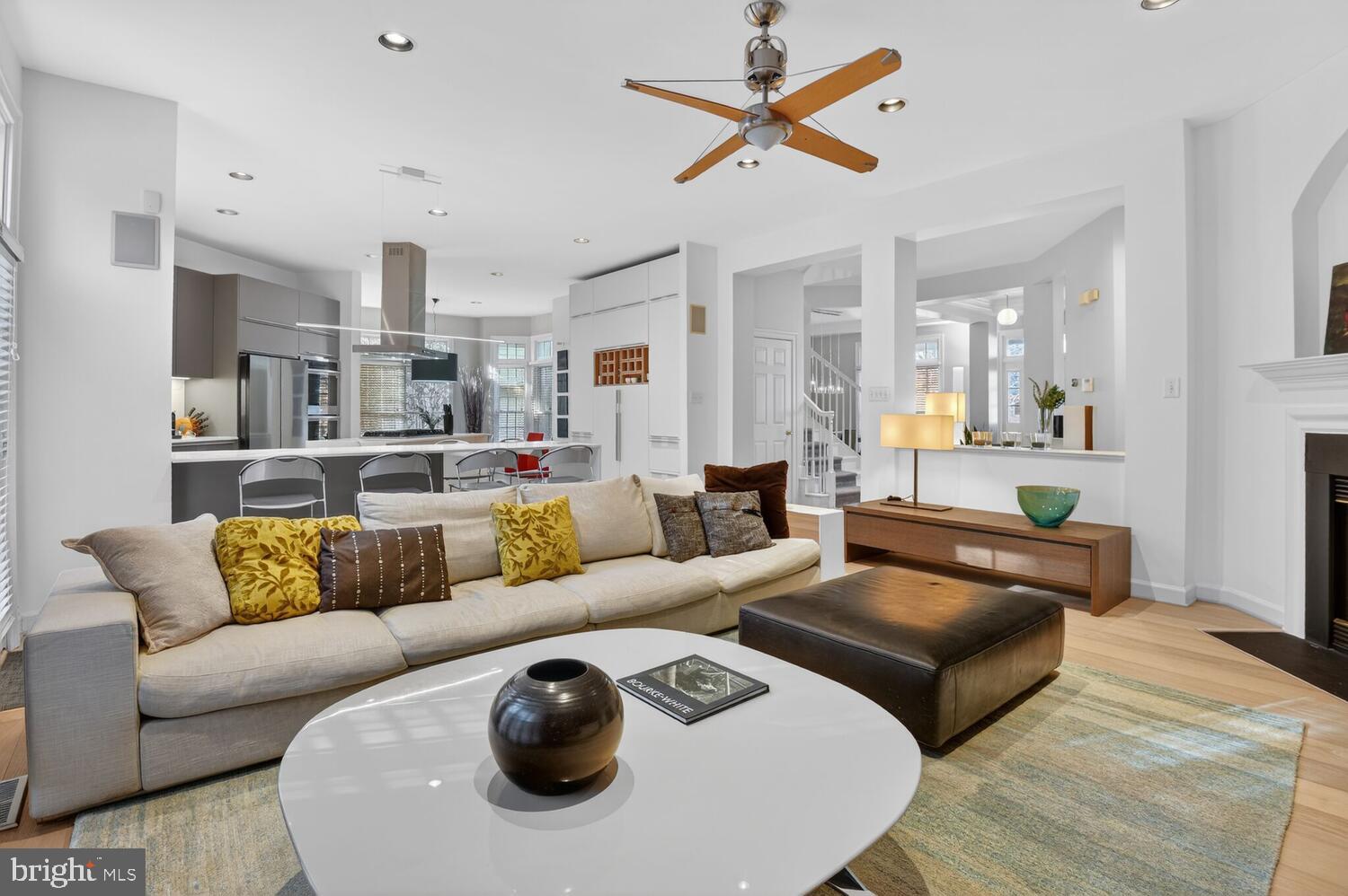 KENTLANDS - Residential