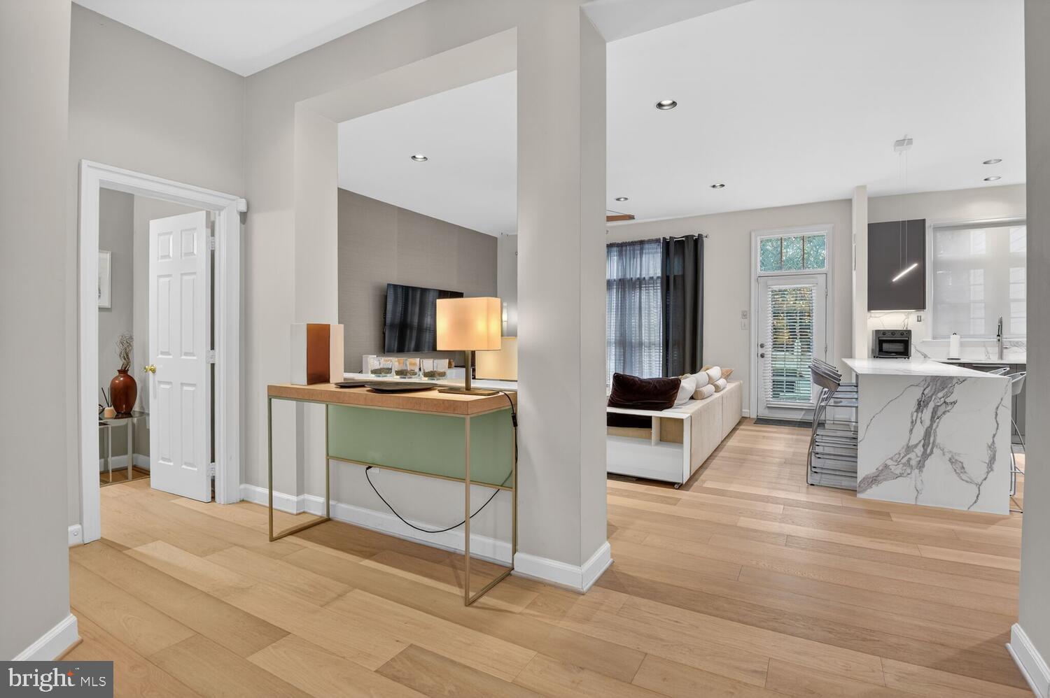 KENTLANDS - Residential